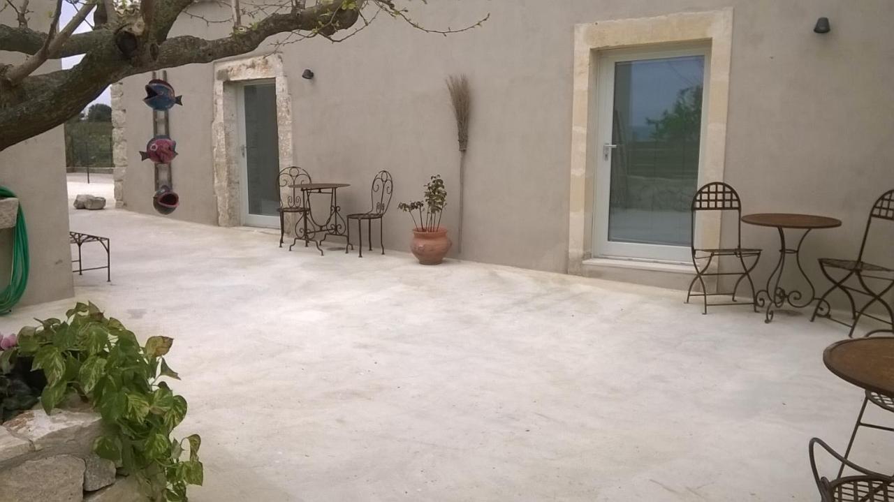 Casa Giufa B&B К'ярамонте-Гульфі Екстер'єр фото